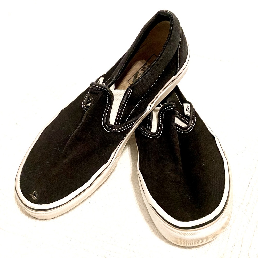 Vans Classic Slip-On Sneakers in Black Sz M6 W7.5 Kids6